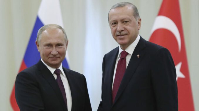 2145541_810x458