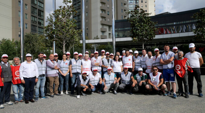251665-bursa-daki-cargill-iscilerinin-eylemi-devam-ediyor-3-gun-boyunca-5ba108b33e998