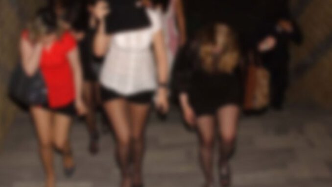 2238808_810x458