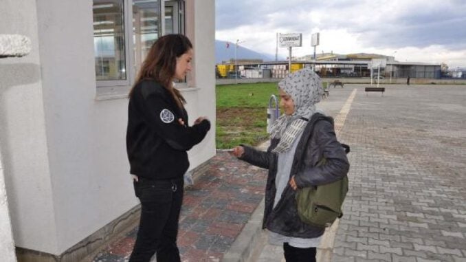 okullarin-guvenligi-kadinlara-emanet-9262-dhaphoto3-5bff89b648ca7