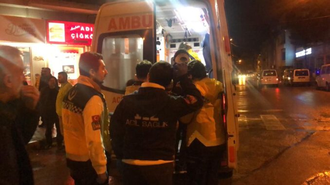 Gemlik'te iki araç çarpıştı 2'si çocuk 6 yaralı
