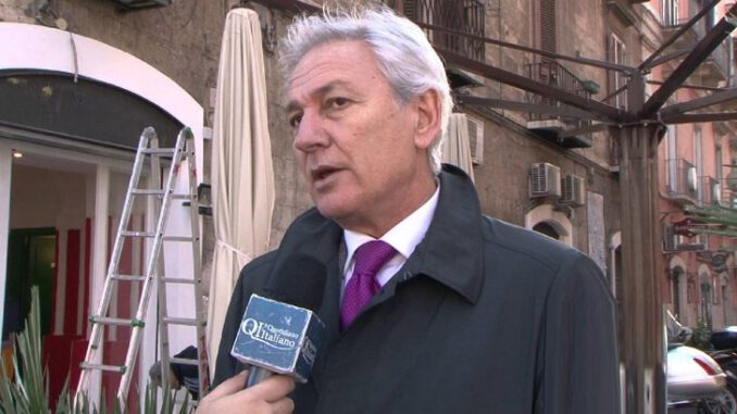 talyan Siyasetçi Giannuzzi Atatürk Havalimanı'nda Gözaltına Alındı