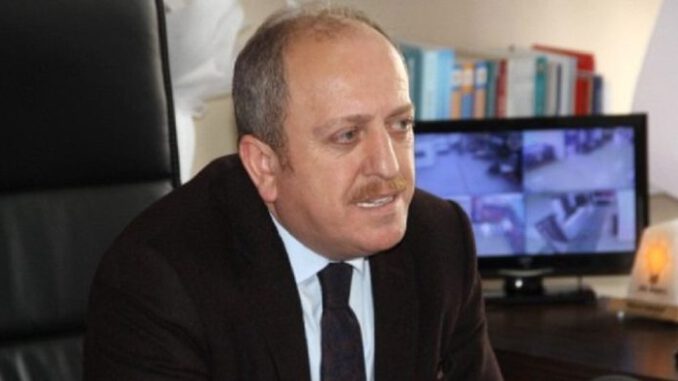 Ses Kaydı İddialarıyla Gündeme Gelen AK Partili Belediye Başkanı İstifa Etti