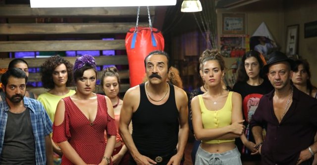 2-hafta-once-vizyona-giren-organize-isler-2-filmi-11747890_8037_m