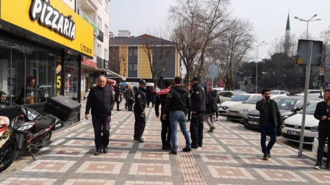 bacagindan-bicaklandi-kemerle-turnike-yapti-7632-dhaphoto3-5c6e917bd9db3