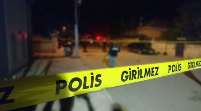 Birlikte yaşadığı kadını rehin aldı, bir polisi şehit etti!