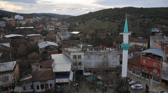 Bursa'daki O Minare Çeşme Olarak Kullanılıyor