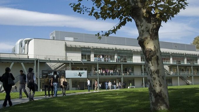 Bilgi Üniversitesi İlbak Holding'e Satıldı