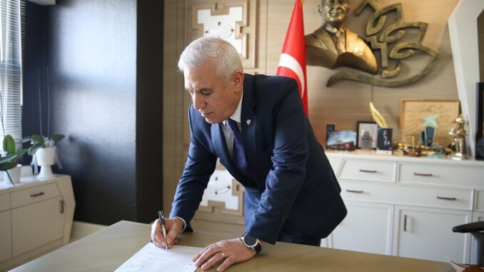 mustafa bozbey tema