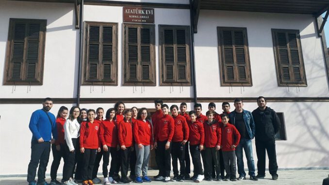 Osmangazili genç judocuların şampiyonluk sevinci