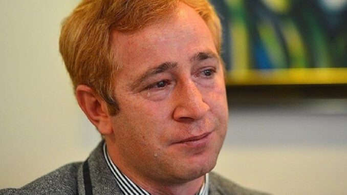 A Haber'in 'Seçim analisti' olarak yayına aldığı Kenan Demir Analistlik okulla olmaz