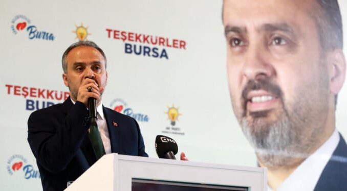 Alinur Aktaş AK Parti mensuplarıyla bir araya geldi