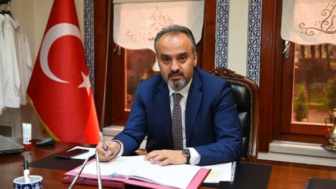 Alinur Aktaş İlk İmzayı 316 Milyon Liralık Kredi İçin Attı