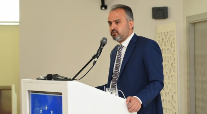 Alinur Aktaş'tan Halk Otobüsü Şoförlerine Uyarı!