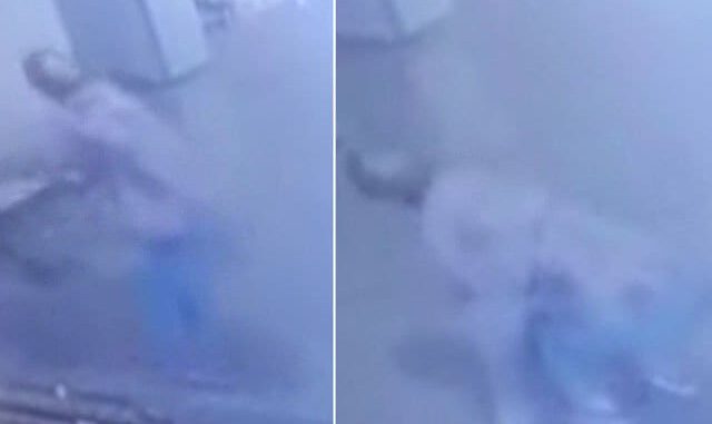 Asansörde sıkışan adam öfkesini yaşlı kadından çıkardı