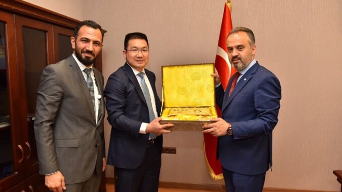 Bursa Büyükşehir Belediye Başkanı Alinur Aktaş Çin Yolcusu