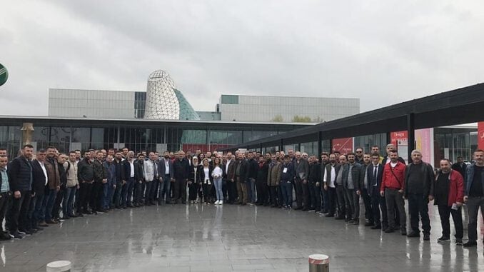 Bursa İnegöllü mobilyacılar İtalya’ya uçtu