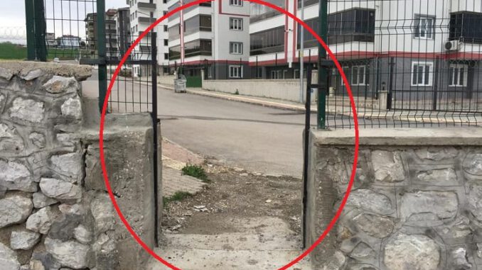 Bursa'da Pes Dedirten Hırsızlık! Mezarlığın Kapısını Çaldılar