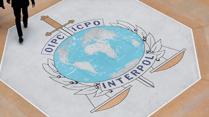 Interpol'ün aradığı Türk, Ukrayna'da yakalandı