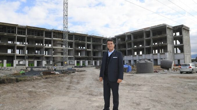 Mustafa Dündar Osmangazi Hizmette Kendisiyle Yarışıyor