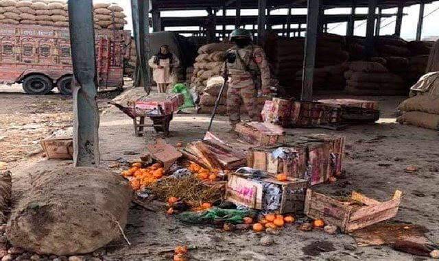 Pakistan'da pazar yerinde patlama