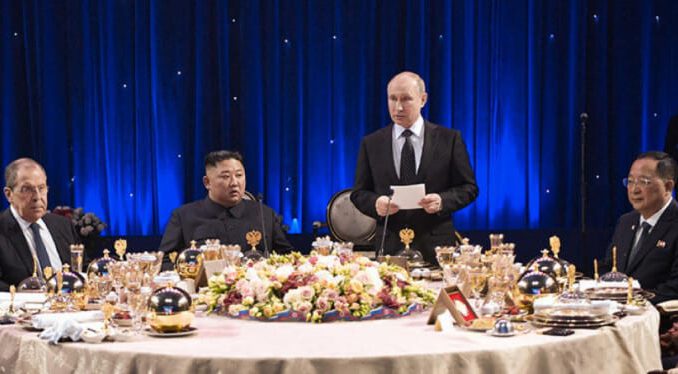 Putin ve Kim Arasındaki Görüşme Bitti