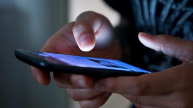 Telefonunuzdan gizlice izleniyor olabilir misiniz