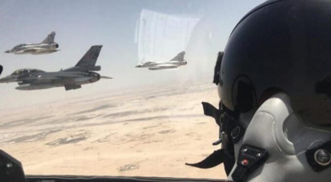 Türk jetleri Katar semalarınd