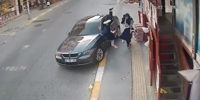 Vicdansız sürücü lüks aracıyla önce çarptı, sonra kaçtı