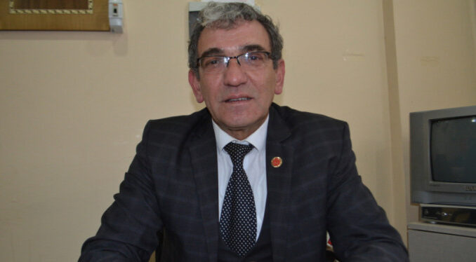 287094-bursa-da-o-aile-77-yildir-muhtarligi-kimseye-kaptirmadi-5ccd4962542d1
