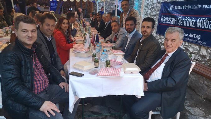 Bursa Büyükşehir Belediyesi'nin Balkanlardaki İftar Programının Son Durağı Mostar Oldu