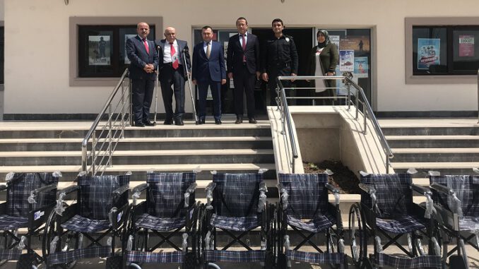 Bursa Keles'te engelli hayırsever, engellilere umut oldu