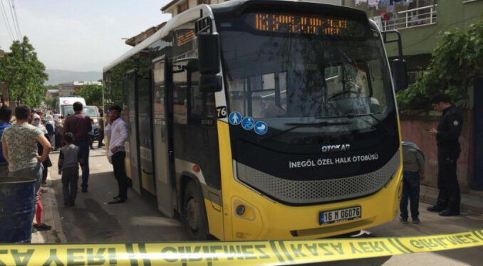 Bursa'da Kahreden Kaza! 3 Yaşındaki Yasin Otobüsün Altında Kaldı