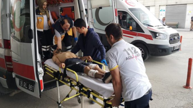 Bursa'da Sokak Ortasında Yol Kesip Kurşunladılar!