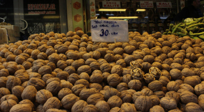 Bursa'da tezgahlar cevizle doldu taştı! Kilosu en ucuz...