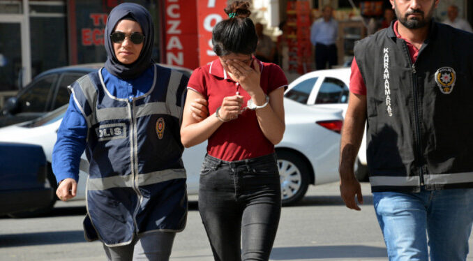 Etekli görüntü cinayetinde sevgili tutuklandı