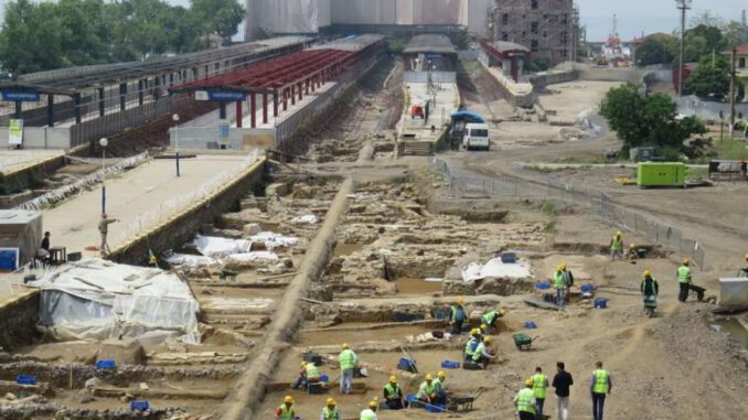 Haydarpaşa Garı'ndaki kazılarda top mermisi bulundu