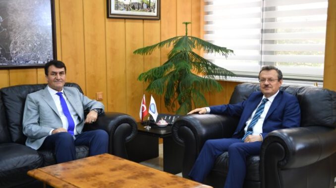 Mustafa Dündar'dan Rektör Kılavuz'a Hayırlı Olsun Ziyareti