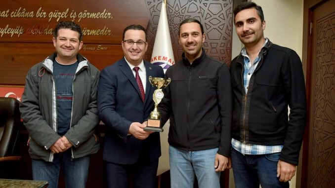 Paraşütçülerin hedefi Milli Takım Kanar'dan Üçüncülük Kazanan Paraşütçülere Tebrik