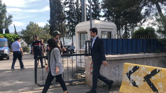Terörist örgütü elebaşının avukatları 8 yıl sonra ilk kez Gemlik’ten İmralı’ya hareket etti