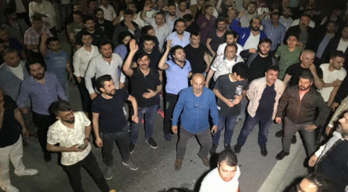 UBER sürücüleri eylem yaptı