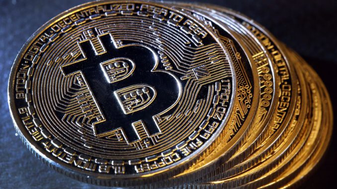 Bitcoin 7,500 doların altına indi!