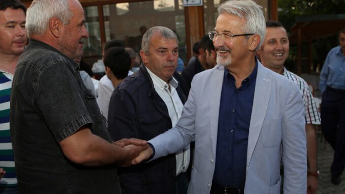 Bursa Nilüfer Belediye Başkanı Erdem hemşehrileriyle iftarda buluştu