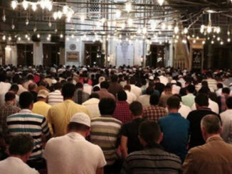 Bursa'da Bayram Namazı