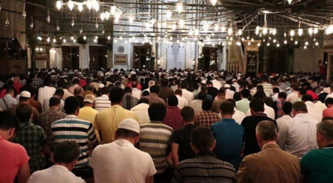 Bursa'da Bayram Namazı Bursa'da Bayram Namazı