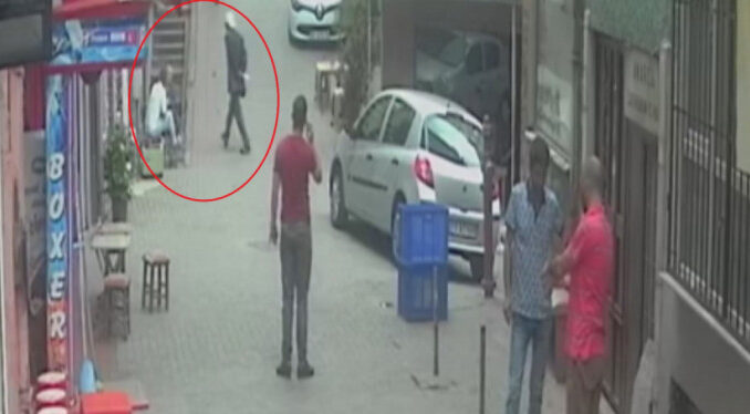Bursa'da borç para isteğini geri çevirdiği için defalarca bıçaklandı