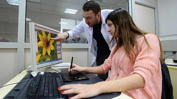 Bursa'da Sanal Gerçeklik Eğitim Laboratuvarı BUTGEM'de Hayata Geçiyor