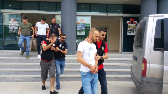 Bursa'da uyuşturucu satıcılarına operasyon 10 gözaltı