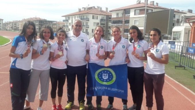 Bursalı sporcular madalya geleneğini sürdürüyor