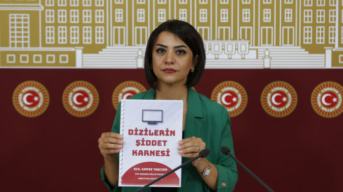 CHP'den 'dizilerin şiddet karnesi' Bir bölümde 3 defa kadına şiddet var